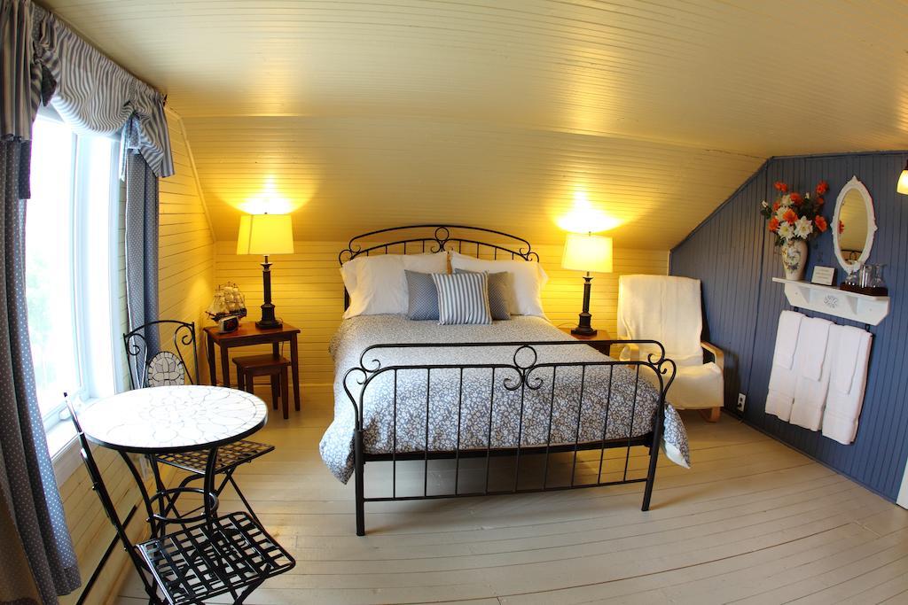 La Grange Aux Hiboux Gite Et Restaurant B&B ลาเบ ห้อง รูปภาพ